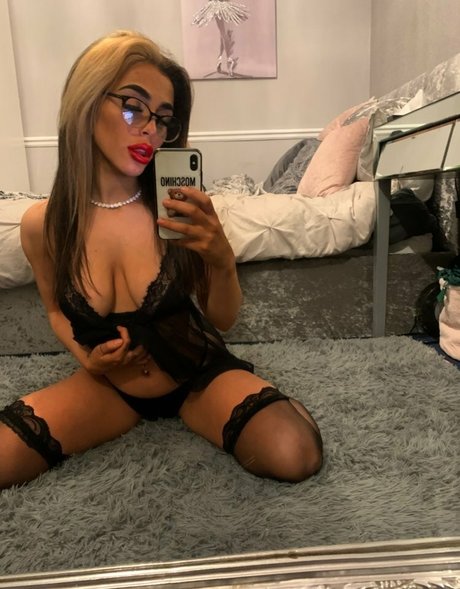 yasminzerouali porn actress photo