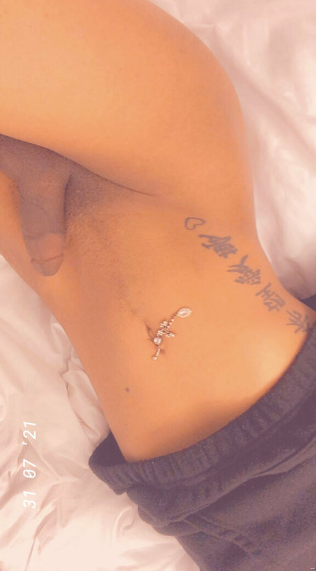 cloudyvi_ model nice picture