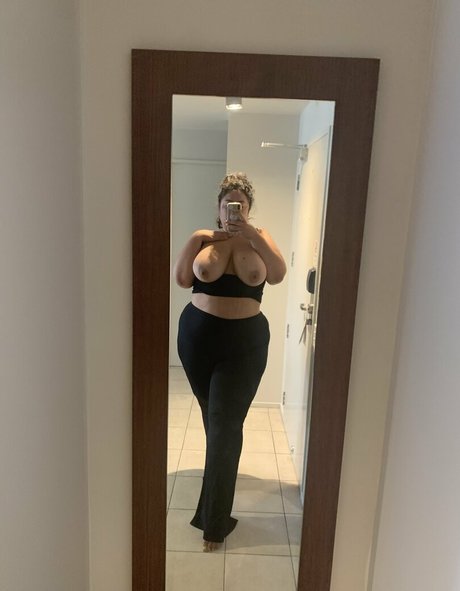 kiwibbw pornstar beautiful pics