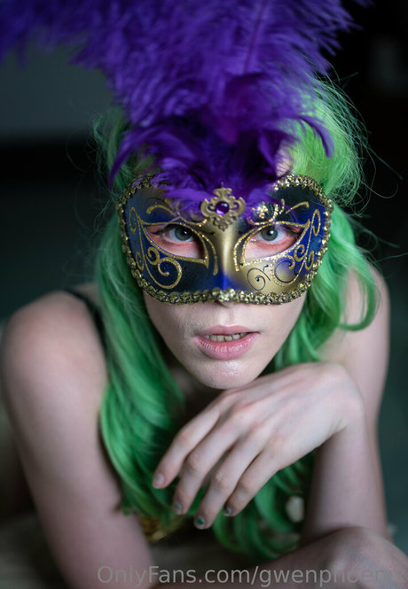 gwenphoenix pornstar erotic pics