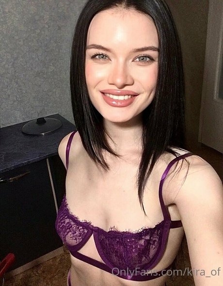 kira of naked actress pic