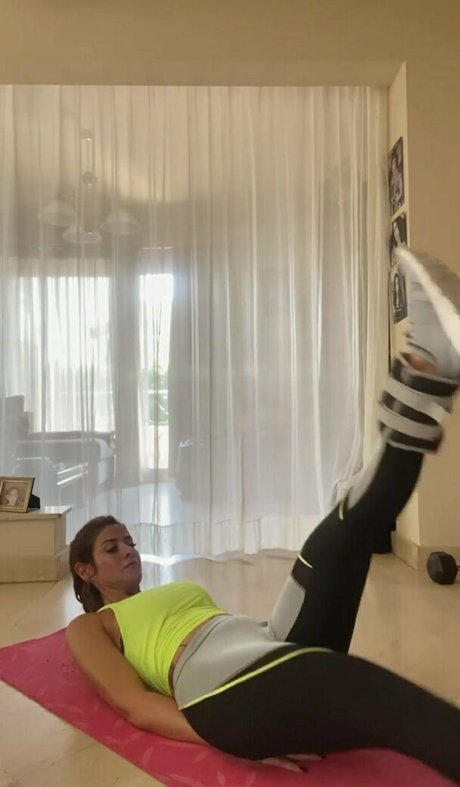 Heidy Karam pretty actress images