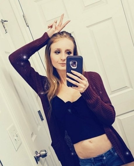 Elle Dainty star xxx pic