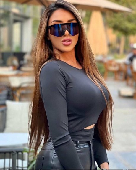 Sarah Salama hd model photo