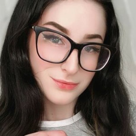 Stellad free actress galleries