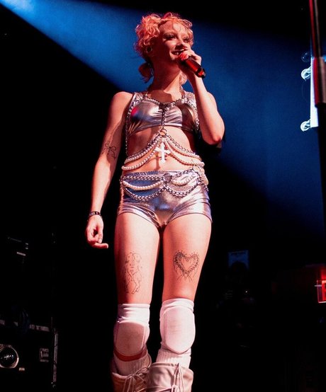 Chloe Moriondo hot model pic