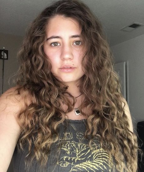 Lia Marie Johnson model erotic photo