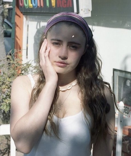 Lia Marie Johnson hd actress pics