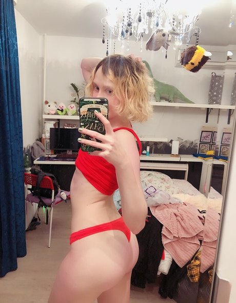 luna lovesword nudes star pics