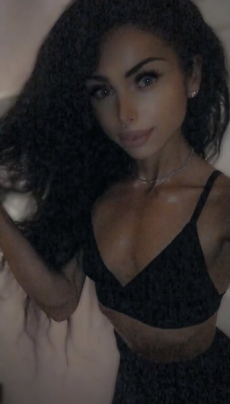 spicypeach8 sex model photo