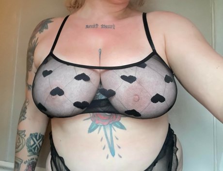 mahryaaaa hot model archive