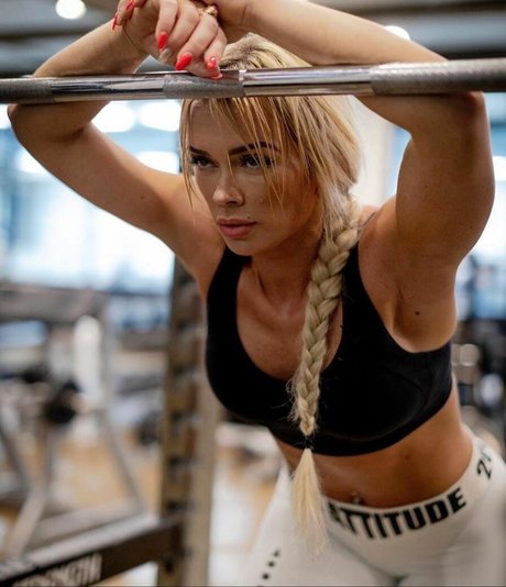 Wioletta Pawluk nice pornstar pictures