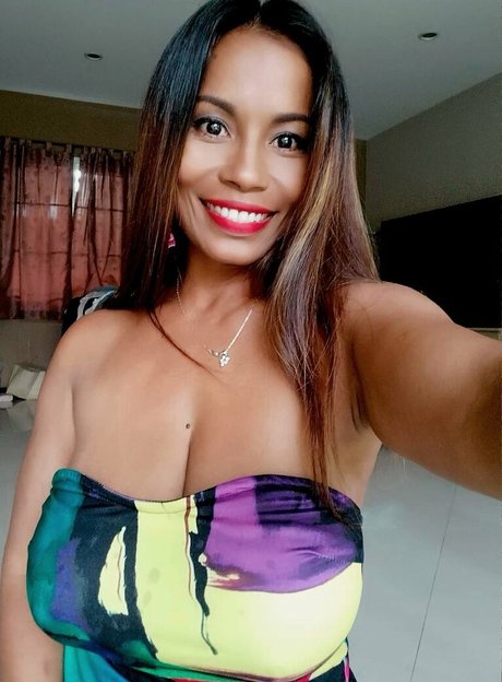 PaulaThai naked actress archive