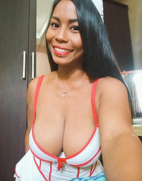 PaulaThai star art img