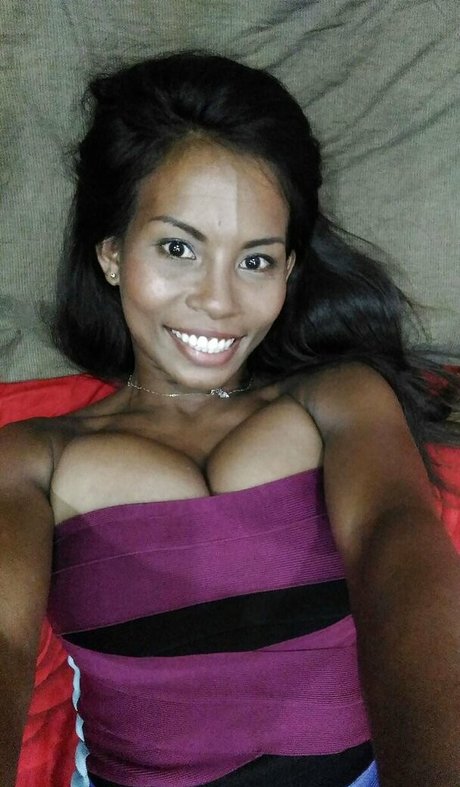 PaulaThai model beautiful pics