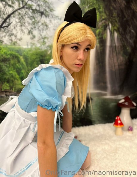 naomisoraya star naked images