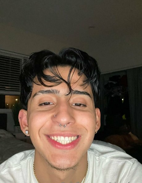 blessfour hot actress pictures