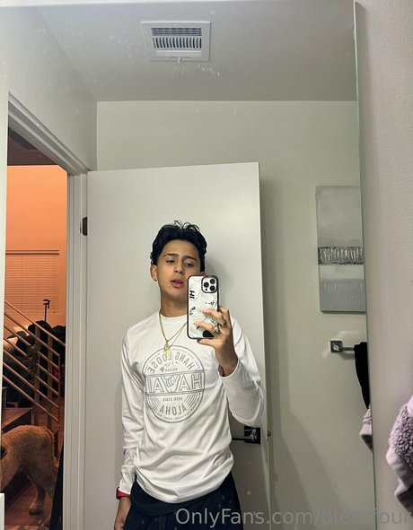 blessfour Profile pic