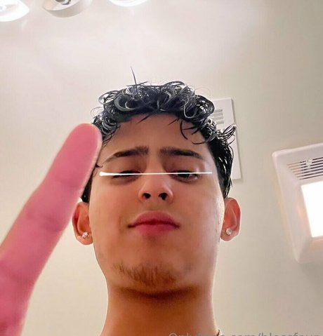 blessfour pornstar exclusive pictures