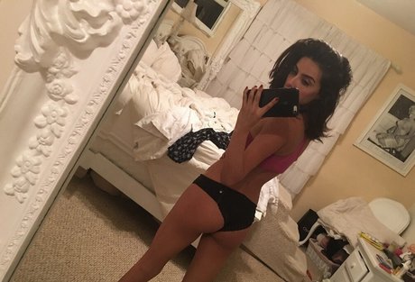 Mikaela Hoover nudes pornstar gallery