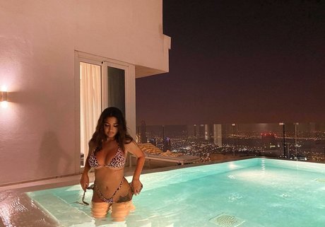 shemale outdoor onlyfans porn pics