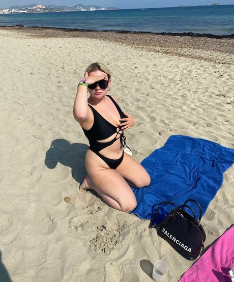 Leanne Campbell porn actress image