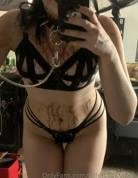 Fallen fox angel model nudes img