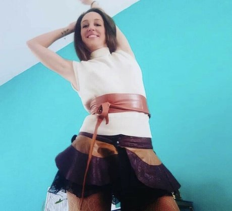 ThisIsSuze sexy model photos