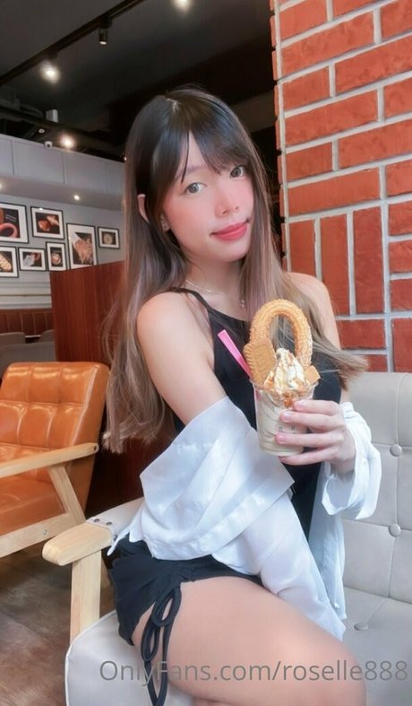 roselle888 hd actress pictures