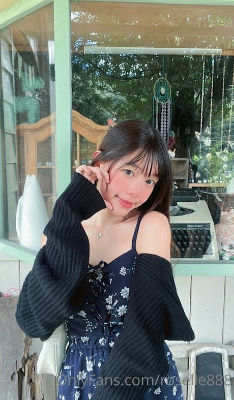 roselle888 model naked img