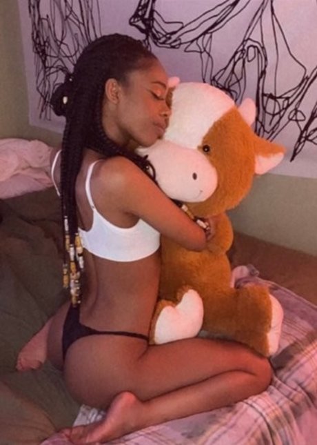 Urfavgirlfriend nude pornstar pics