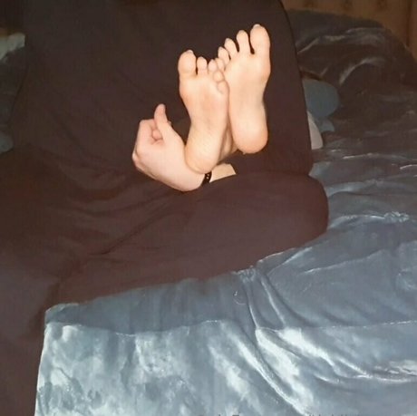 ticklishgwen pretty pornstar pics