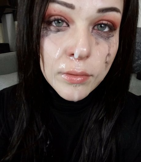 trashbuns sexy model img