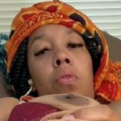 twounique87 pretty pornstar image