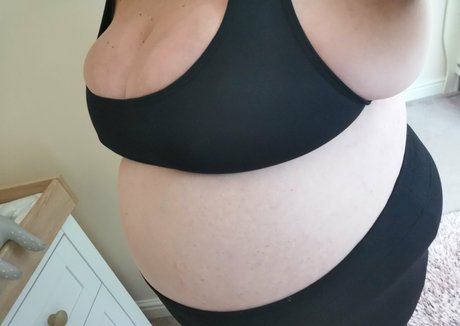 pregnantbbw model exclusive photos