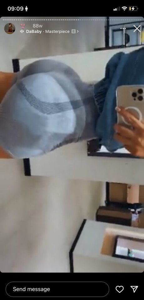 Amelaomor pornstar pretty photo