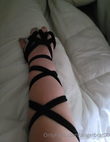 angelbrat00 model free pictures