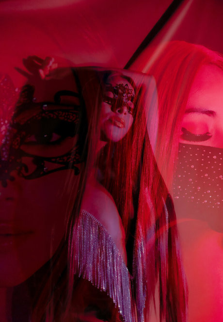 onlywolve nude model archive