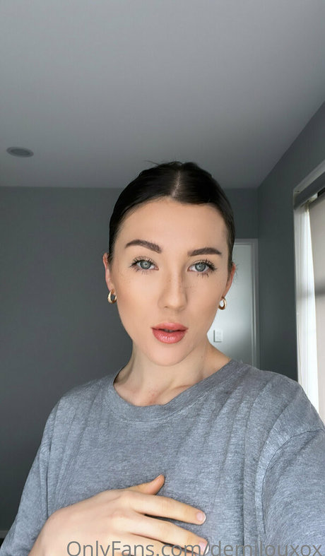 demilouxox free actress archive