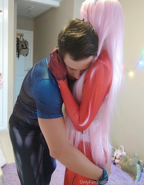 lenidollcastle art actress galleries