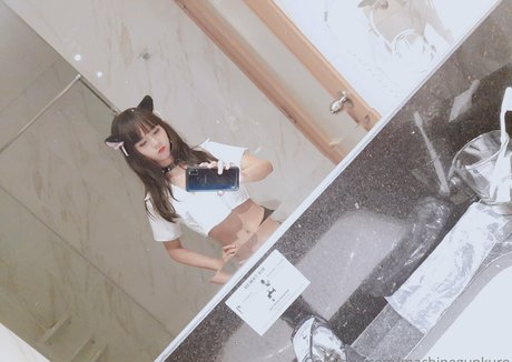 Machinegunkuro star pornographic pics