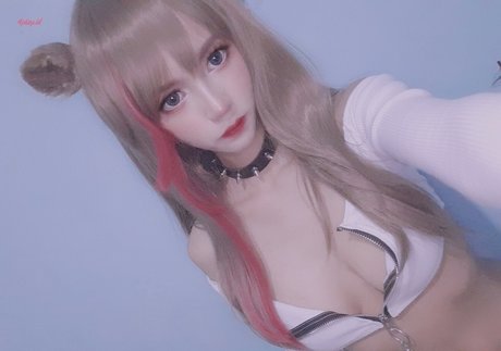 Machinegunkuro star naked photo