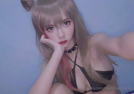 Machinegunkuro model nudes pics