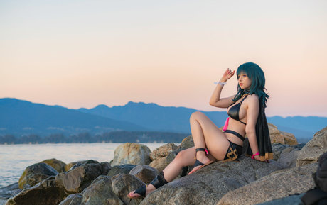 Suzusparkle nude model photo