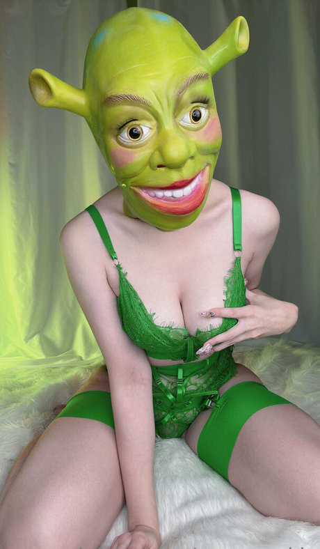 Suzusparkle erotic star img