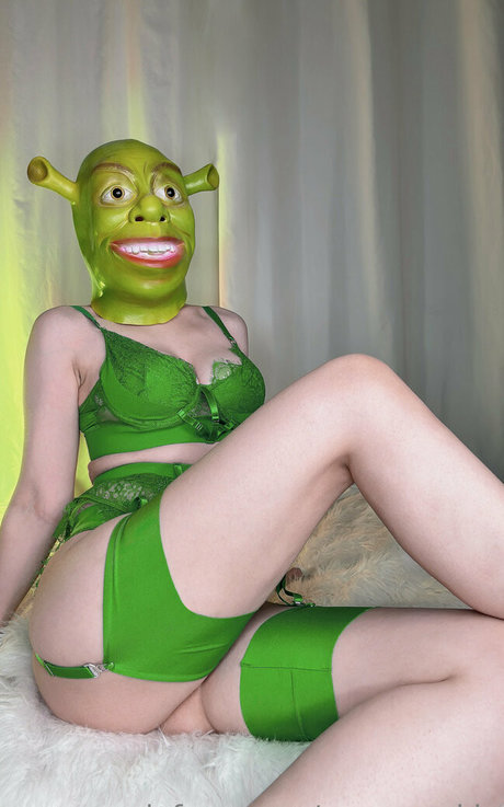 Suzusparkle art model gallery