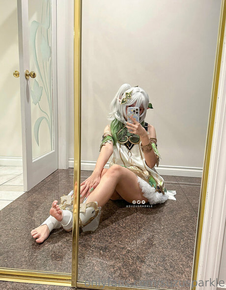 Suzusparkle pornographic star images