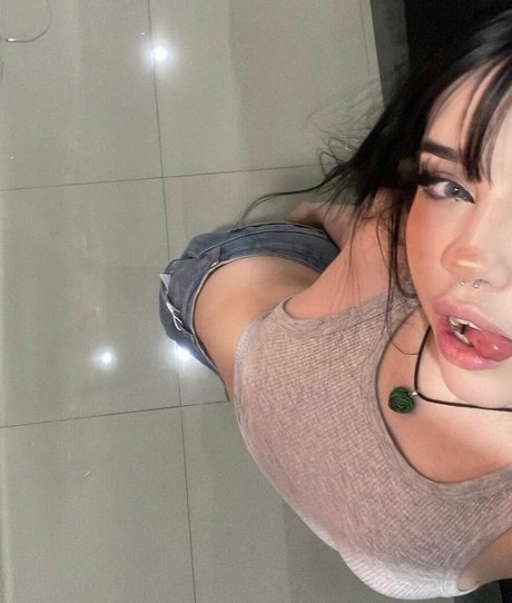 Heidi Ayala adult star pic