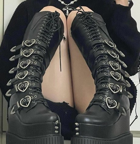 Heidi Ayala nude pornstar photo