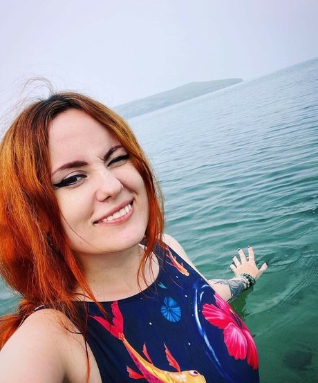 Alina Gingertail beautiful star photos